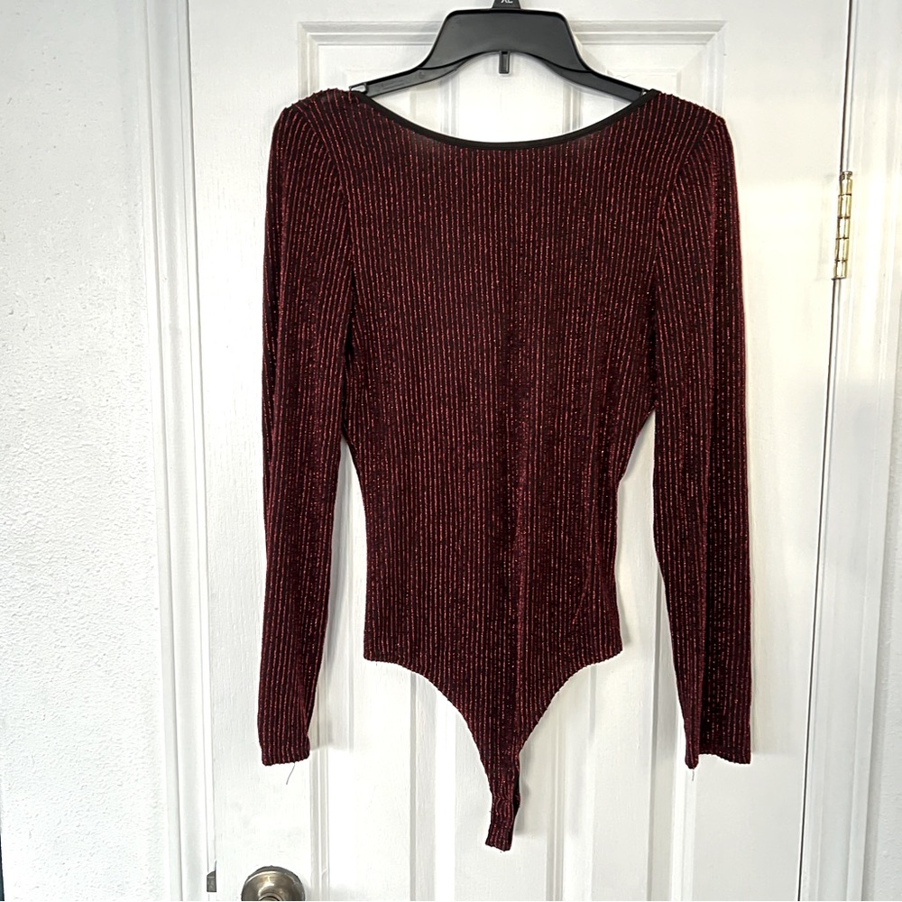 Forever 21 Long Sleeve Open Back Black and Red Shimmery Bodysuit
